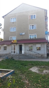 вул. Довбуша 4